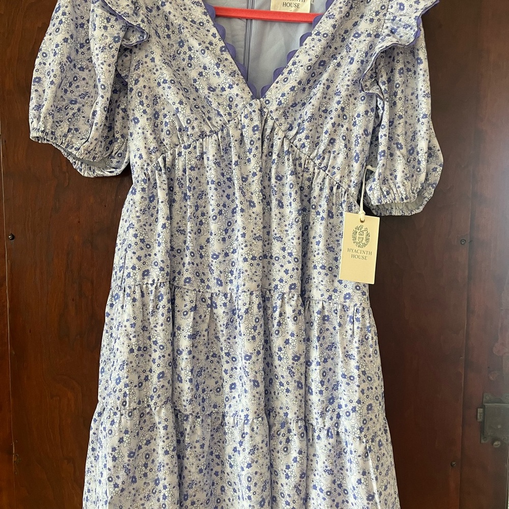 Chic Lavender Floral Midi Dress